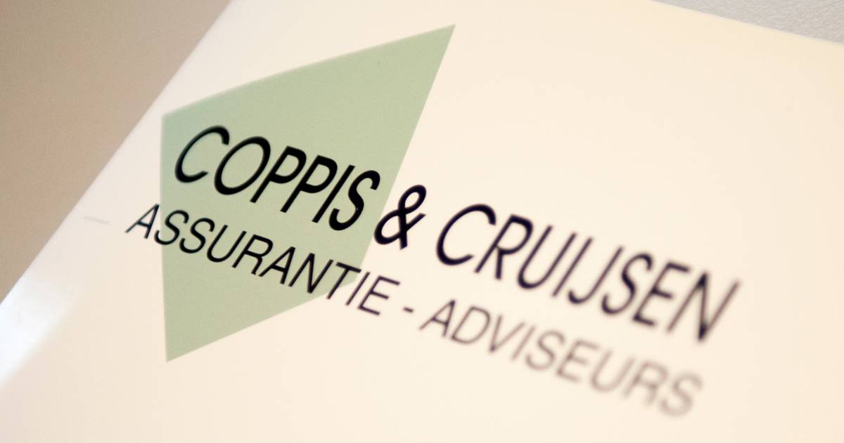 Het logo van Coppis & Cruijsen afgedrukt op een wit papier